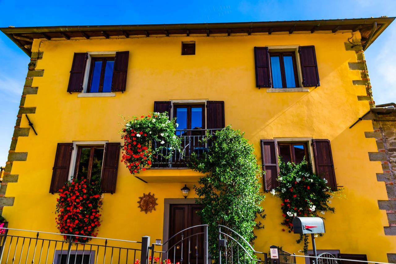 Villa "Corte De' Baldi" Ortignano Raggiolo Exterior photo